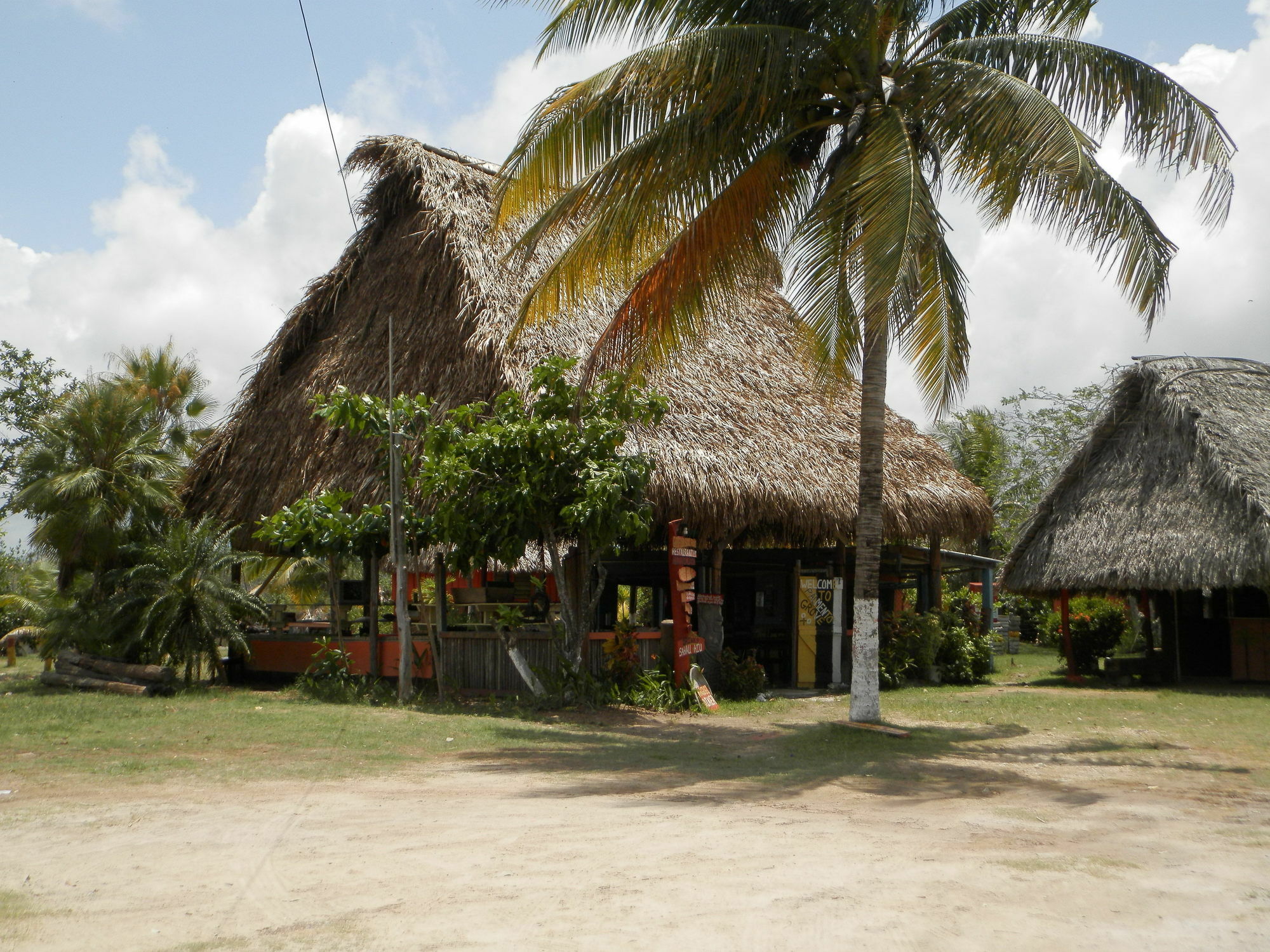 Palmento Grove Cultural And Fishing Lodge Hopkins Exterior photo