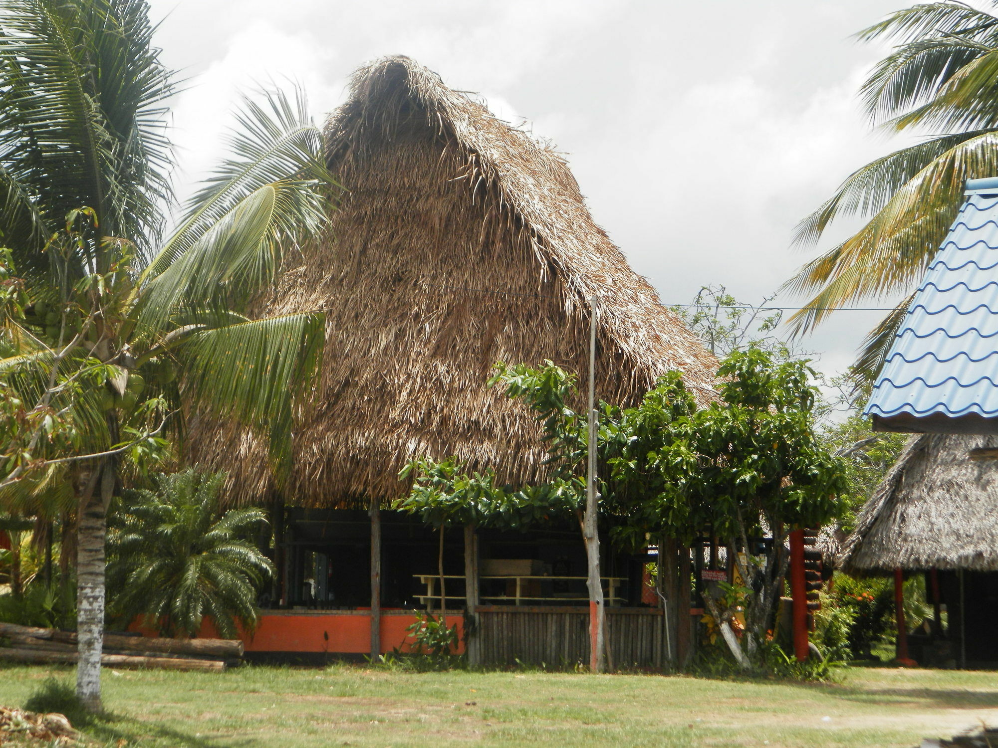 Palmento Grove Cultural And Fishing Lodge Hopkins Exterior photo